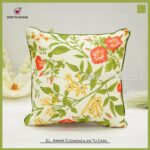 COJÍN CON ESTAMPADO DE FLORES 43X43CM Y 30X50CM - Viste Tu Hogar