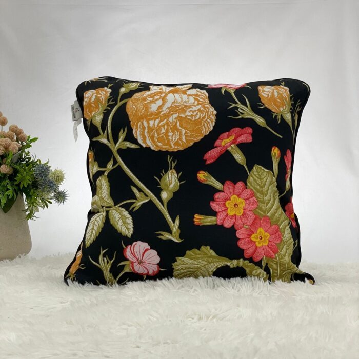 COJÍN CON ESTAMPADO DE FLORES 43X43CM Y 30X50CM - Viste Tu Hogar