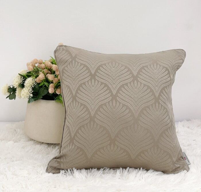 Cojín Jacquard Algodón Y Poliéster Con Diseño De Forma De Abanico - VISTE TU HOGAR ONLINE