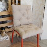 COJINES PARA SILLAS 45x45x5CM CON EFECTO TRIDIMENSIONAL CON RELLNO 100% POLIÉSTER (BEIGE) - Viste Tu Hogar