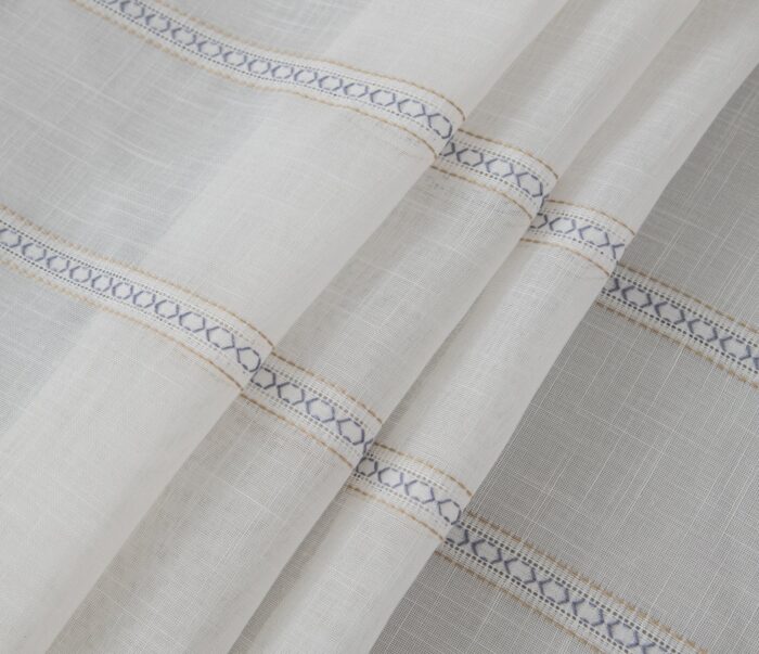 CORTINA DE COCINA DE GASA CON RAYAS CALADAS 100X140CM Y 140X140CM - Viste Tu Hogar