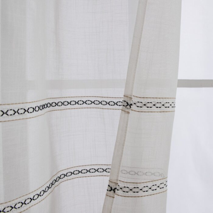 CORTINA DE COCINA DE GASA CON RAYAS CALADAS 100X140CM Y 140X140CM - Viste Tu Hogar