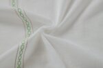 CORTINA DE COCINA DE GASA CON RAYAS CALADAS 100X140CM Y 140X140CM - Viste Tu Hogar