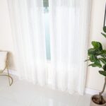 CORTINA DE GASA CON RAYAS VERTICALES DE HILOS PLATEADOS 140X260CM - Viste Tu Hogar