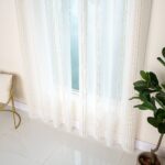CORTINA DE GASA CON RAYAS VERTICALES DE HILOS PLATEADOS 140X260CM - Viste Tu Hogar