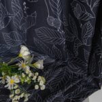 CORTINA DE TEJIDO ESTAMPADO DE HOJAS 140X260CM - Viste Tu Hogar