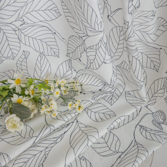 CORTINA DE TEJIDO ESTAMPADO DE HOJAS 140X260CM - Viste Tu Hogar
