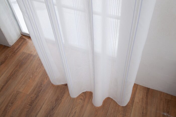 CORTINA DE VISILLO CON RAYAS DISCONTINUAS DE TRES COLOR COMBINADO 140X260CM - Viste Tu Hogar