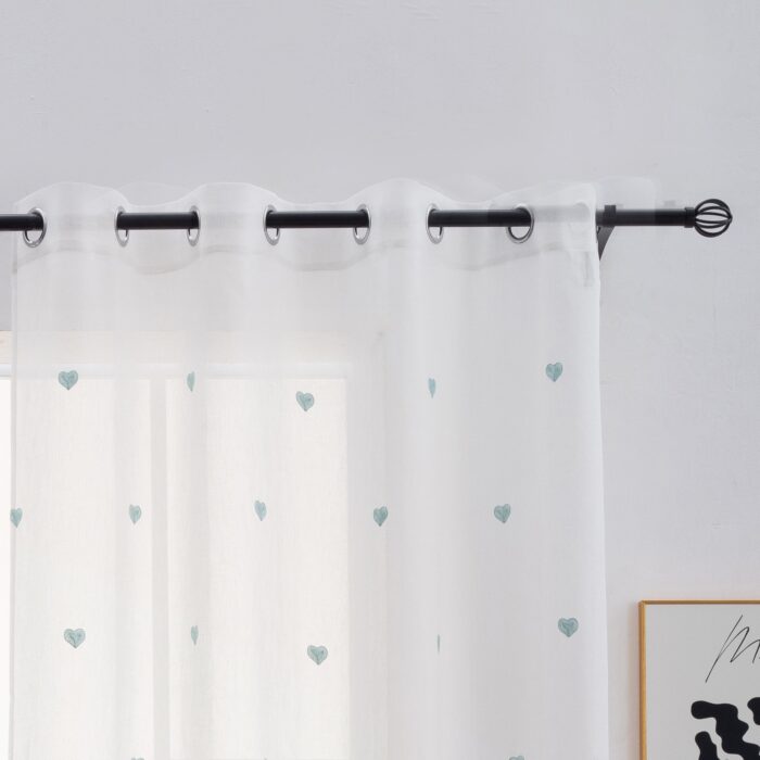 Cortina De Visillo Poliéster Con Bordado De Corazón 150x260cm - Viste Tu Hogar