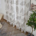 CORTINA DE VISILLO TRANSLUCIDO ESTAMPADO DE HOJAS GRANDES 140X260CM - Viste Tu Hogar