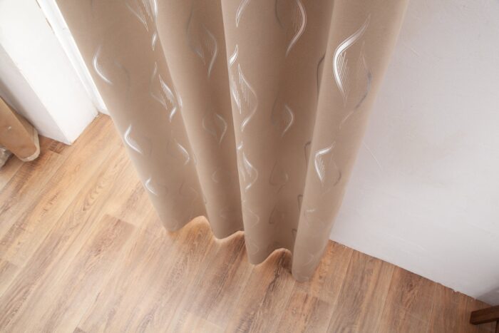 CORTINA ÓPACA ESTAMPADO DE HONDAS 140X260CM - Viste Tu Hogar