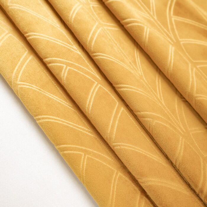 Cortina Terciopelo Con Diseño Ornamental De Tipo Abanico 150X260cm Poliéster - Viste Tu Hogar