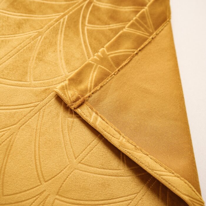 Cortina Terciopelo Con Diseño Ornamental De Tipo Abanico 150X260cm Poliéster - Viste Tu Hogar