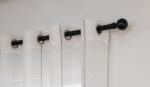 Cortinas De Visillo Lino y Poliéster Decorado Con líneas Verticales Entre Una Línea Blanca 150x260cm - VISTE TU HOGAR ONLINE