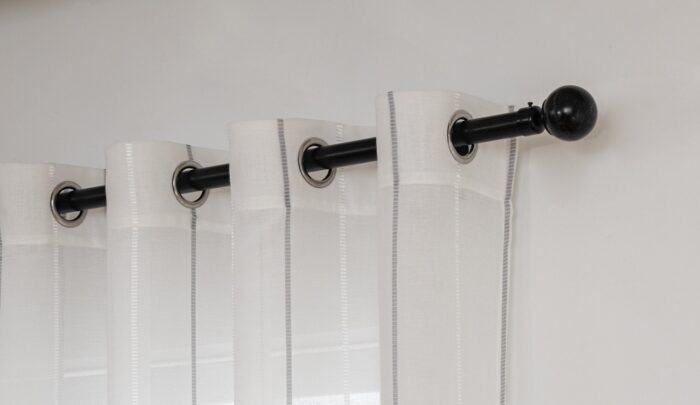 Cortinas De Visillo Lino y Poliéster Decorado Con líneas Verticales Entre Una Línea Blanca 150x260cm - VISTE TU HOGAR ONLINE