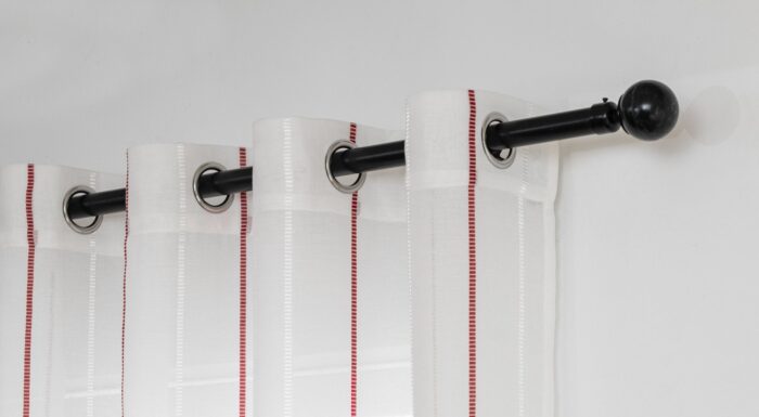 Cortinas De Visillo Lino y Poliéster Decorado Con líneas Verticales Entre Una Línea Blanca 150x260cm - VISTE TU HOGAR ONLINE
