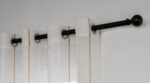 Cortinas De Visillo Lino y Poliéster Decorado Con líneas Verticales Entre Una Línea Blanca 150x260cm - VISTE TU HOGAR ONLINE